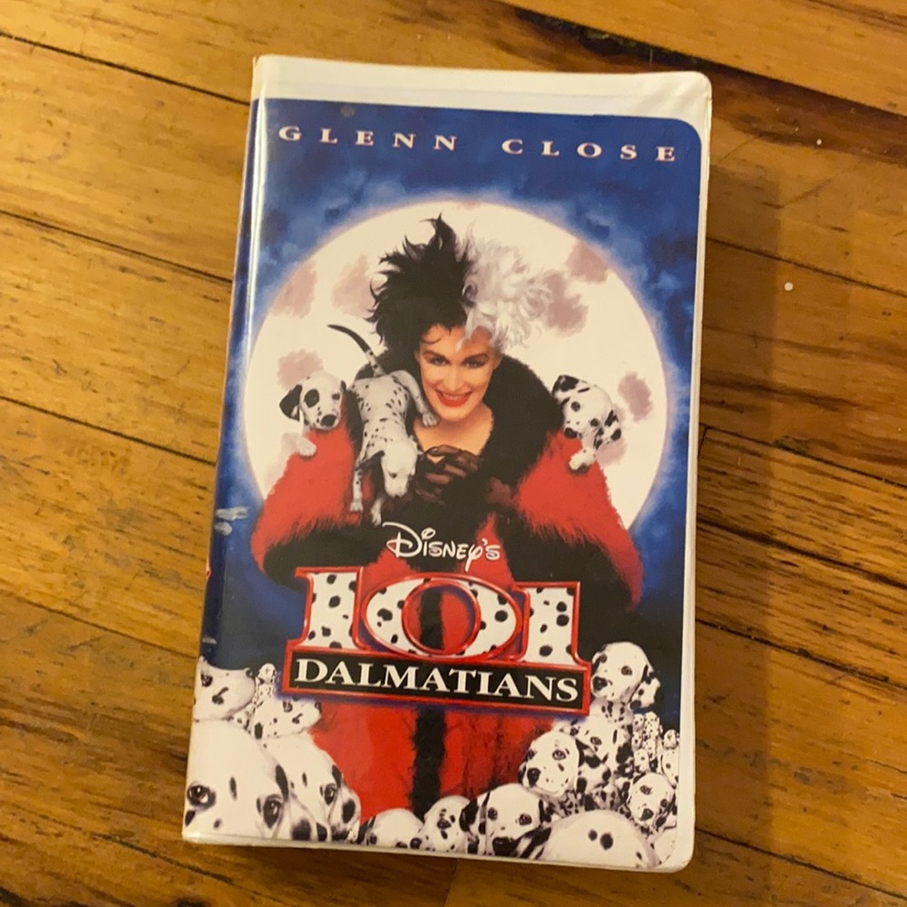 Disney’s 101 Dalmatians with Glenn Close on VHS used